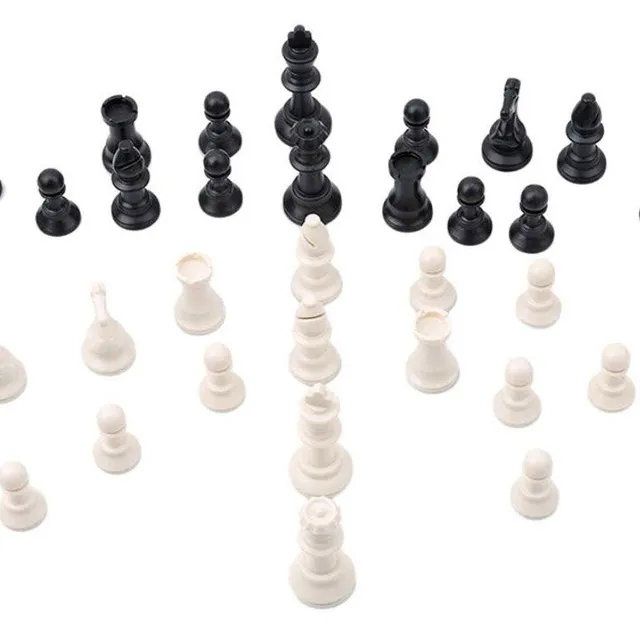 32 Chess figures