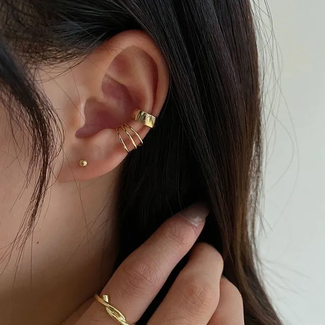 Women's earring