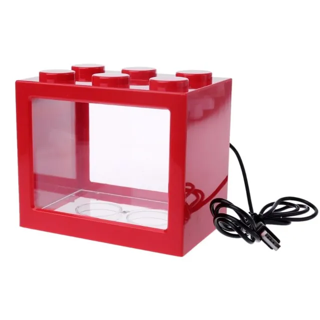 Mini fish tank with USB lighting