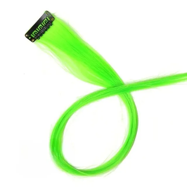 The spring of synthetic hair on the clip - different colors