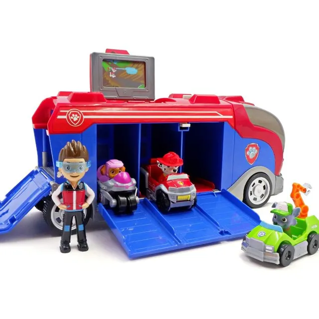 Paw Patrol figures and car