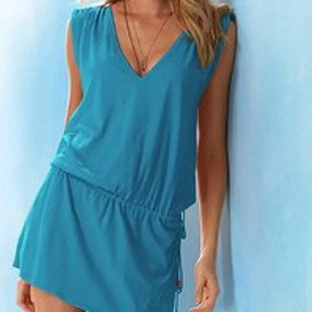 Jednobarevné letní mini šaty