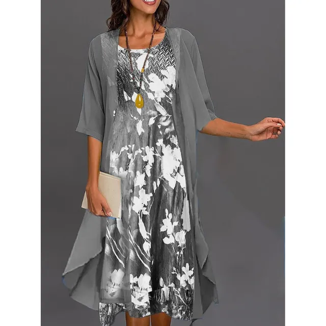 Women's elegant dress with jacket for a fuller figure