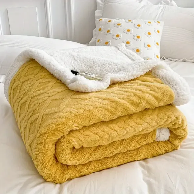 Silky soft velvet compact blanket - double layer jacquard in tower lamb velvet, ideal for single bed