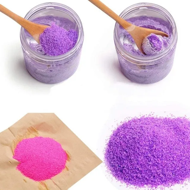 Magic sand resistant to water for endless fun - several color variants