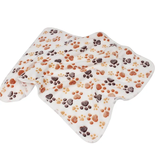 Fleece blanket for pets of all sizes