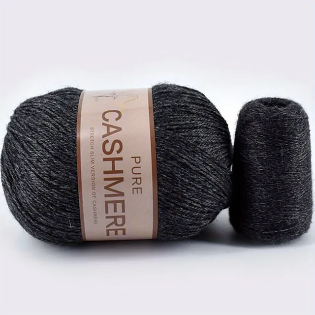 Beautiful 98% cashmere yarn for hand knitting and crochet - soft and suitable for machines - ball for scarves, sweaters and more