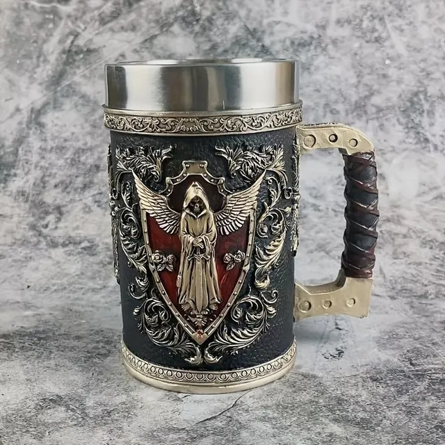 Mug à bière avec crâne