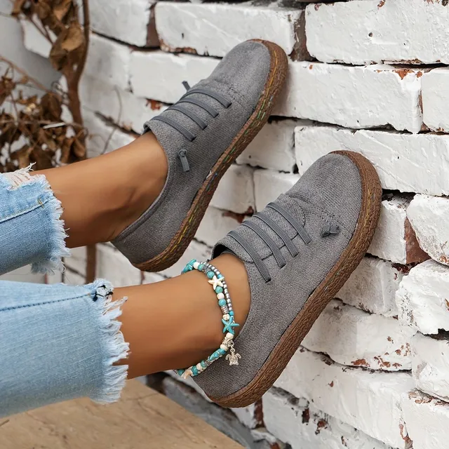 Women's retro sneakers with round toe, slip-on shoes in contrast color, comfortable all-day shoes