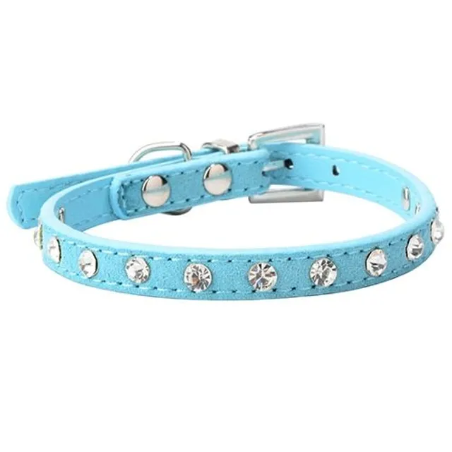 Collar for cats or dogs decorated with cubic zirconia