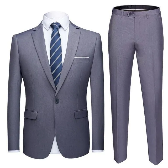 Elegant men's suit svetla-seda s