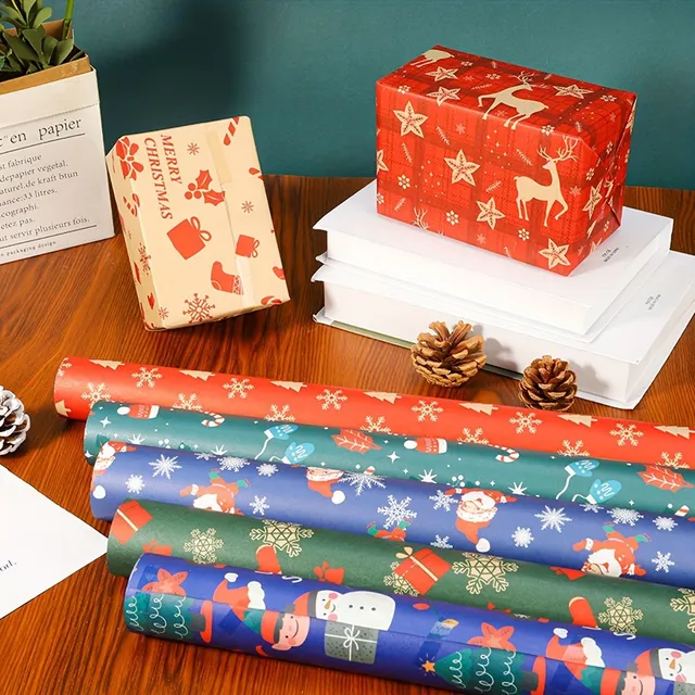 10 pcs of Christmas wrapping paper set with cheerful motifs