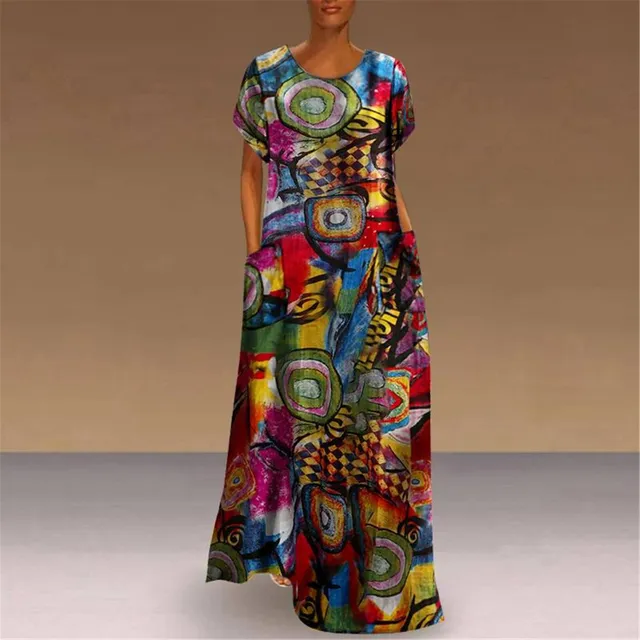 Krásné dámské dlouhé šaty s různými vzory