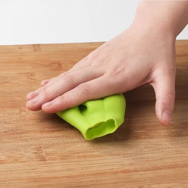 Silicone garlic peeler