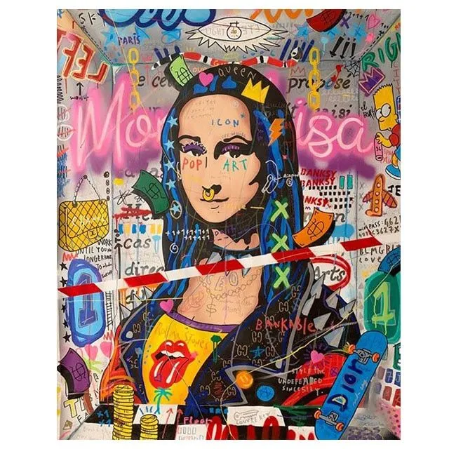 The image of Mona Lisa with graffiti