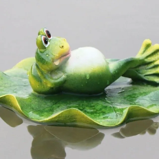 Garden decoration frog H1040