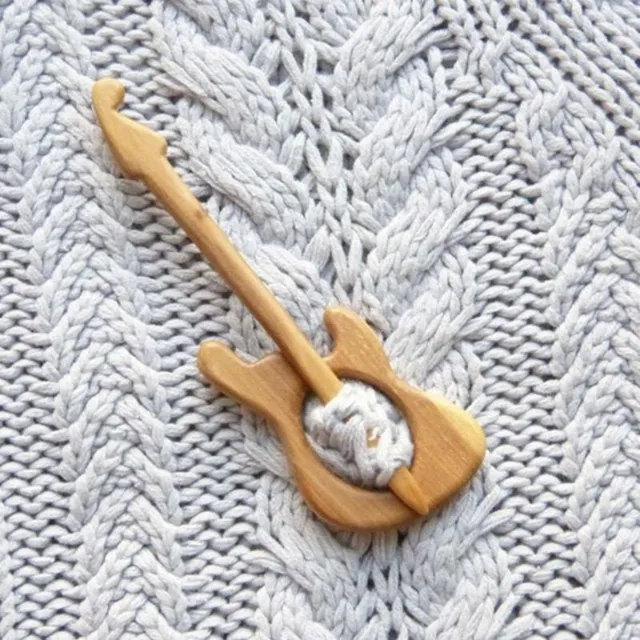 Stylish wooden brooch suitable for sweaters - several different versions of Kelechi