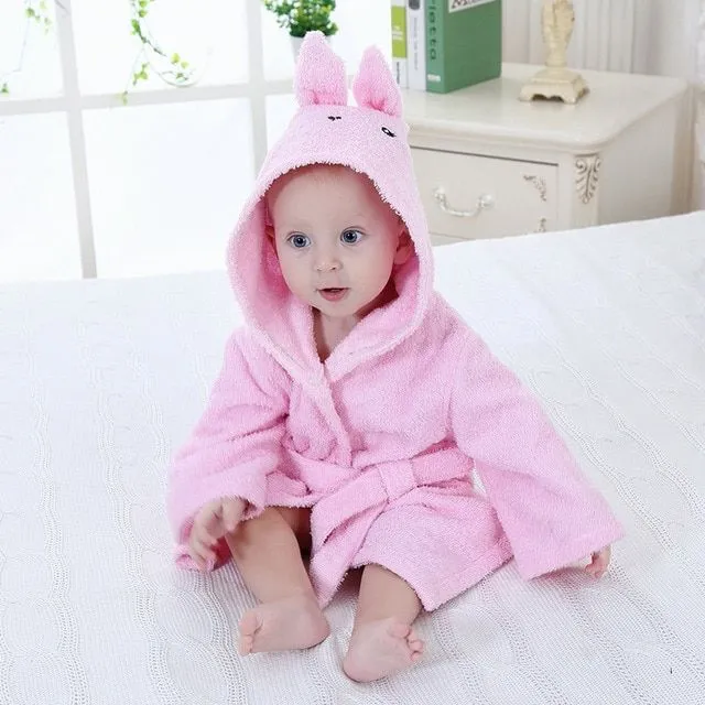 Baby bathrobe with hood and motifs of animals 15