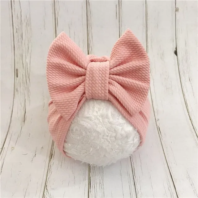 Children's hat with bow