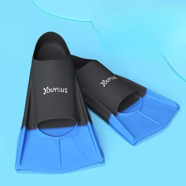 Unisex flippers for diving or snorkeling