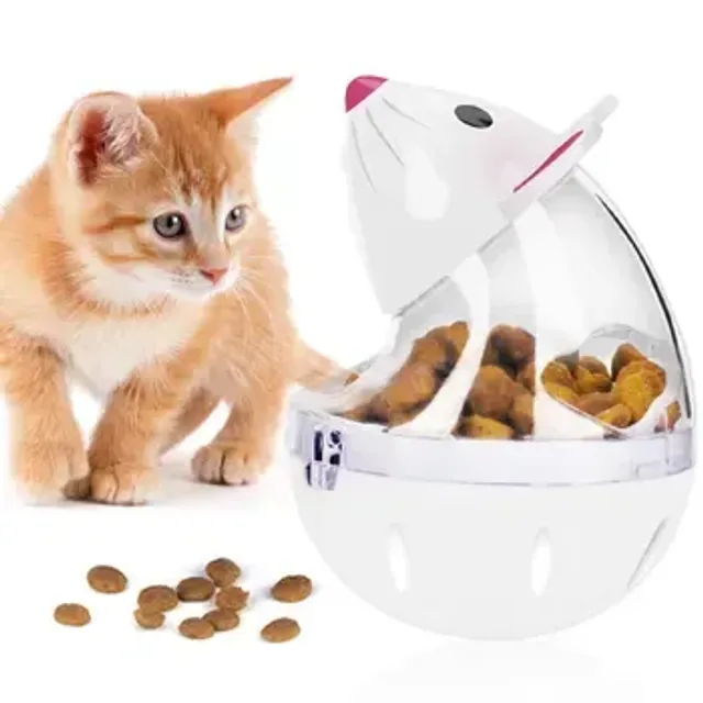 Feeding toy for cats in the form of a mouse