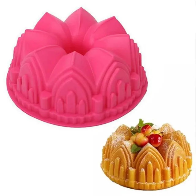 Form for a cake in the shape of a royal crown