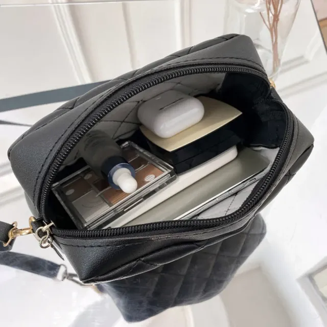 2023 Small handbag over shoulder with fringes