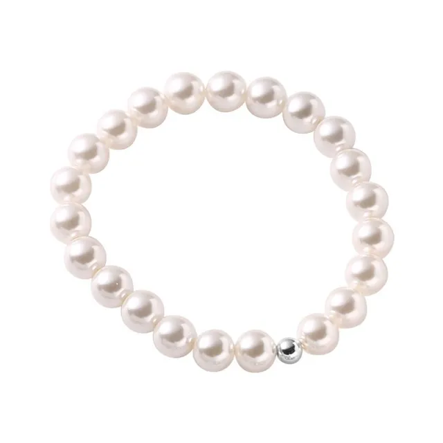 Beautiful pearl bracelet