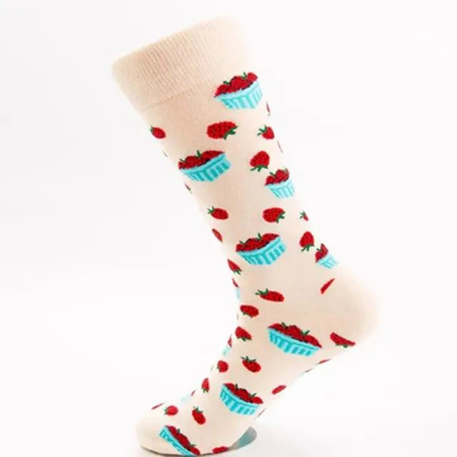 5 pairs of autumn and winter socks with a motif of strawberries on cotton socks in size 38 - 46