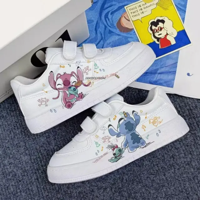 Tenisi sportivi trendy pentru copii, de culoare albă, cu imprimeu cu personajele animate Stitch și Angel