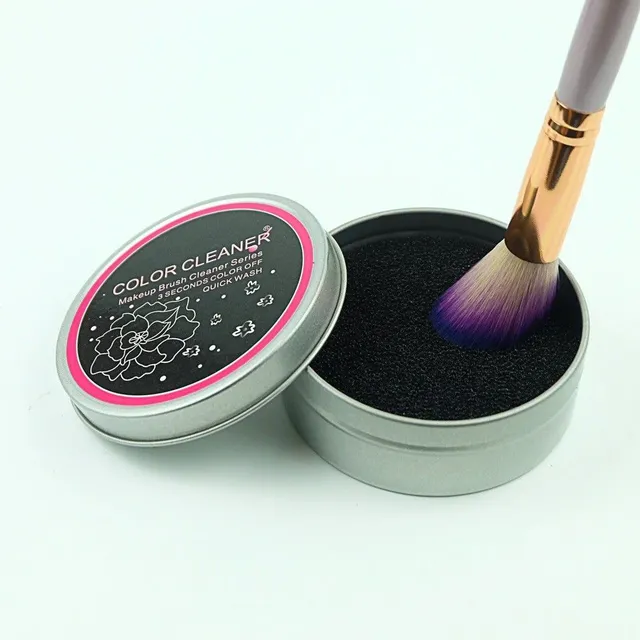 Brush cleaner for make-up with sponge