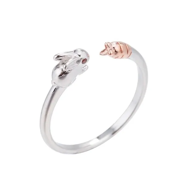 Ladies modern ring with rabbit Heath