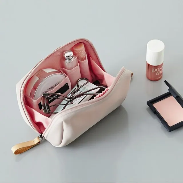 Geantă cosmetică monocromă - organizator de călătorie pentru produsele de toaletă