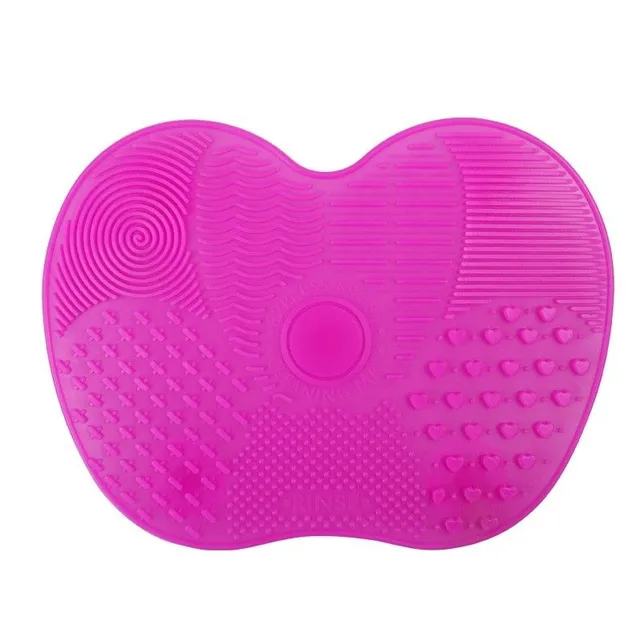 Silicone mat for brush cleaning