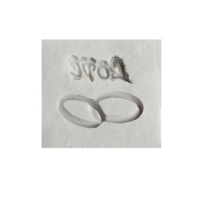 Silicone form for baking wedding rings