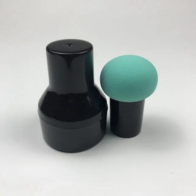 Makeup sponge with practical grip and storage cover - more color variants