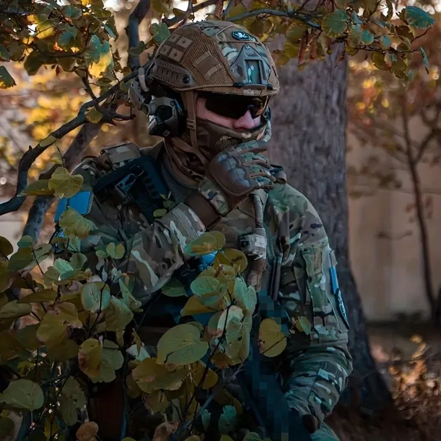 Profesionálne protišmykové taktické rukavice pre outdoorové aktivity