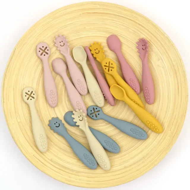 Zestaw trzech łyżek silikonowych dla dzieci - więcej kolorów