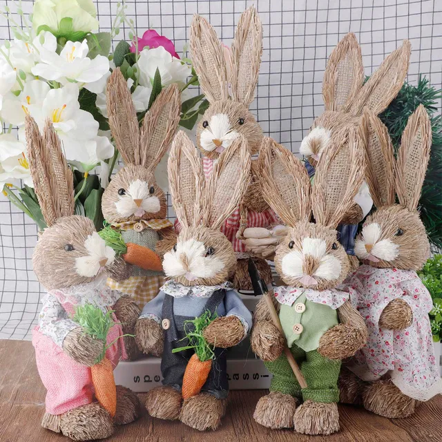 Słodkie dekoracyjne króliki wielkanocne