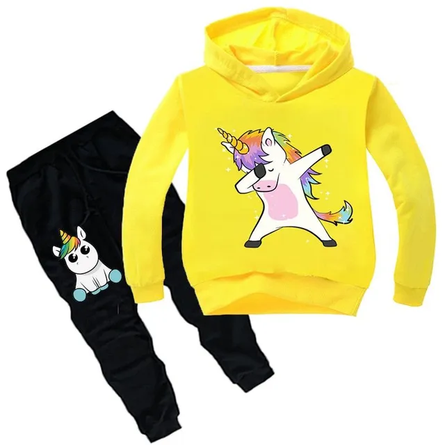 Children's tracksuit with dancing unicorn