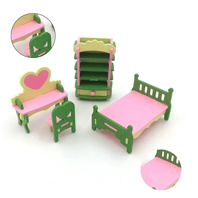 Wooden accessories for dolls