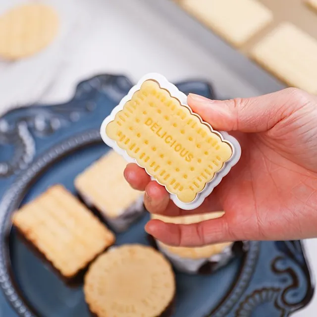 Set of 4 cookie pie makers - waffles for fun and easy baking cookies, cakes and candy