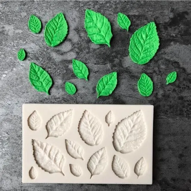 3D form for baking with leaves