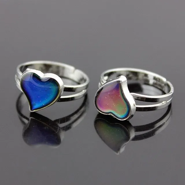 Adjustable female magic ring with heart