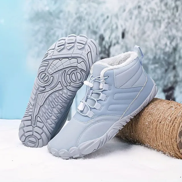 Warm, insulated winter boots for women with non-slip sole