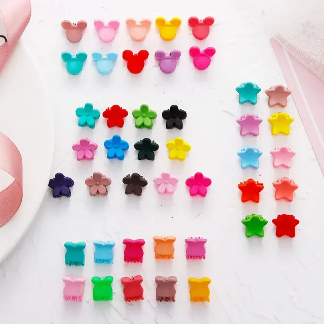 10 pcs/packing cute hair clips for girls in the shape of hearts, flowers, animals and colorful crowns