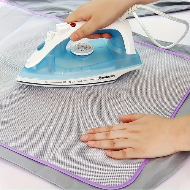 Ironing pad with thermal protection - for safe ironing without damage to clothing