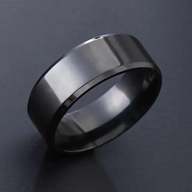 Men's elegant ring - fine pattern