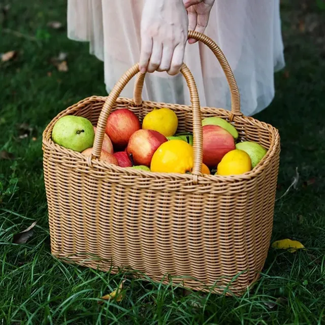 Handwoven wicker basket - Decorative and practical basket for your home