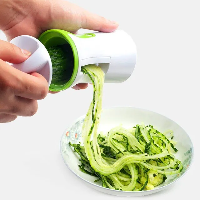 Spiral vegetable cutter